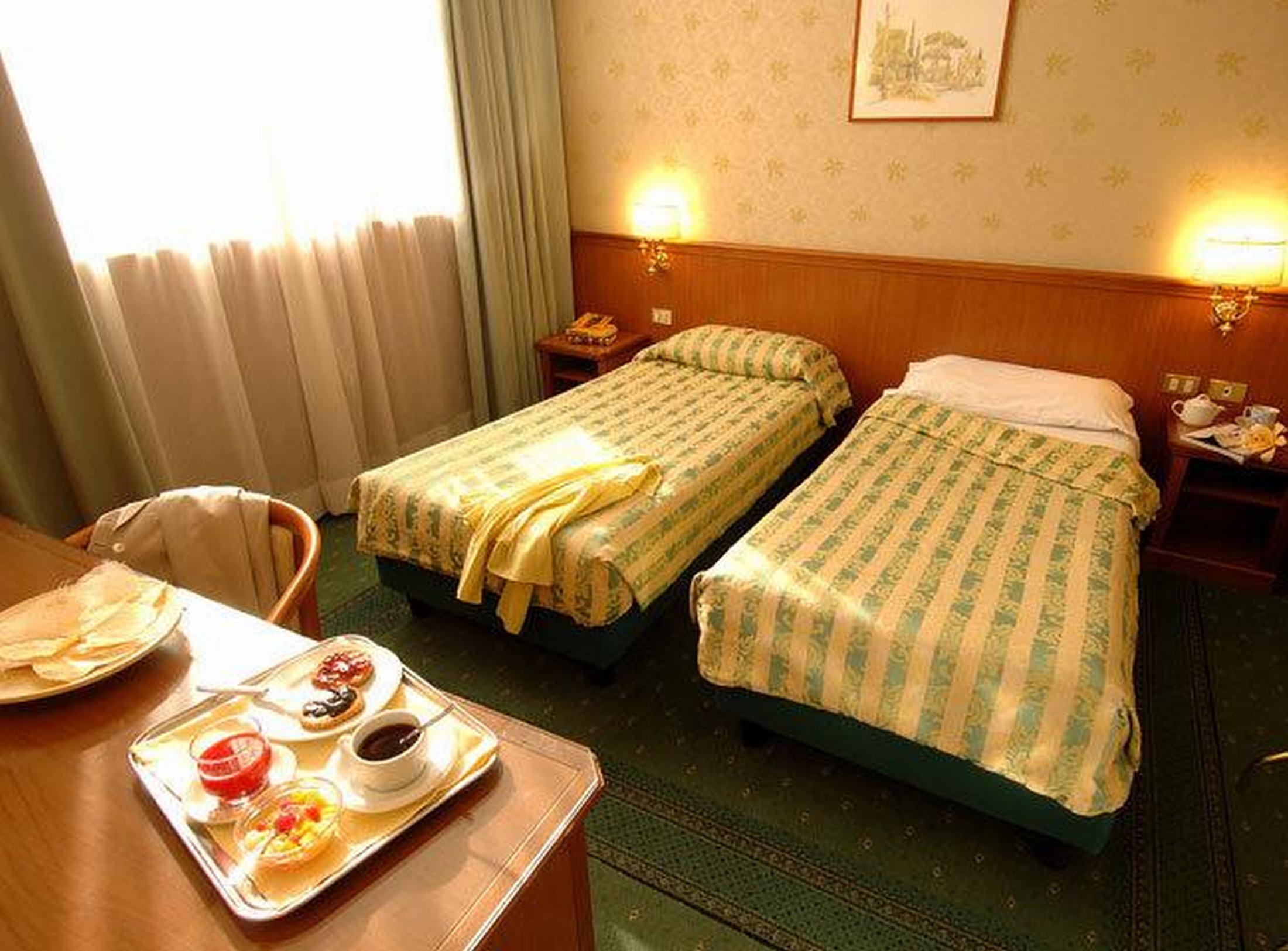 Hotel The Brand Рим Экстерьер фото